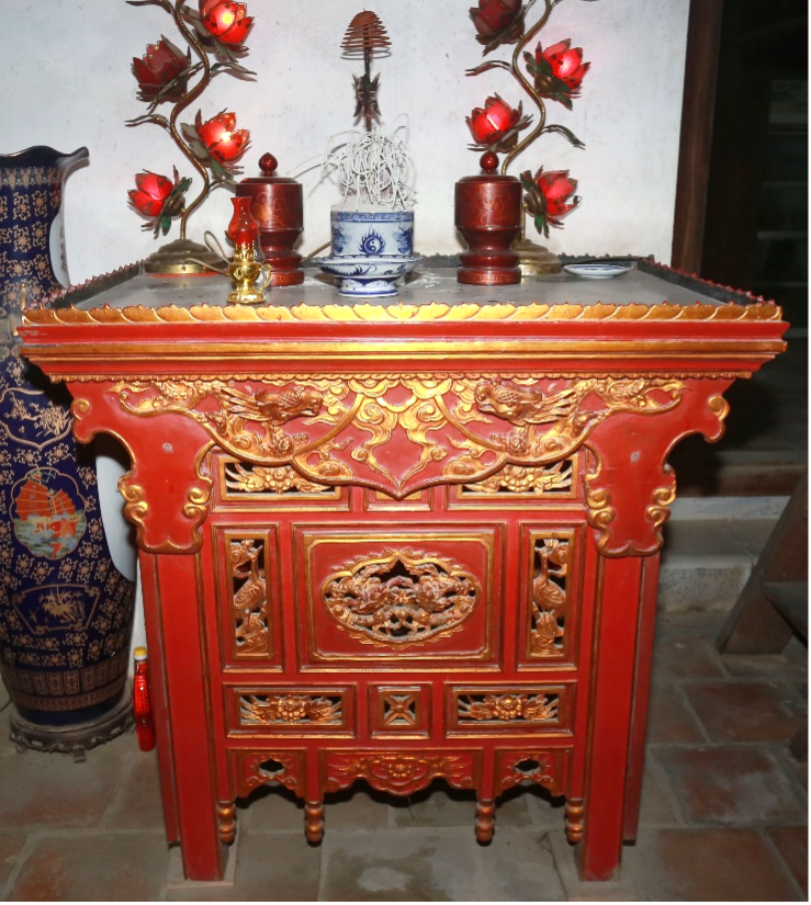 Hương án